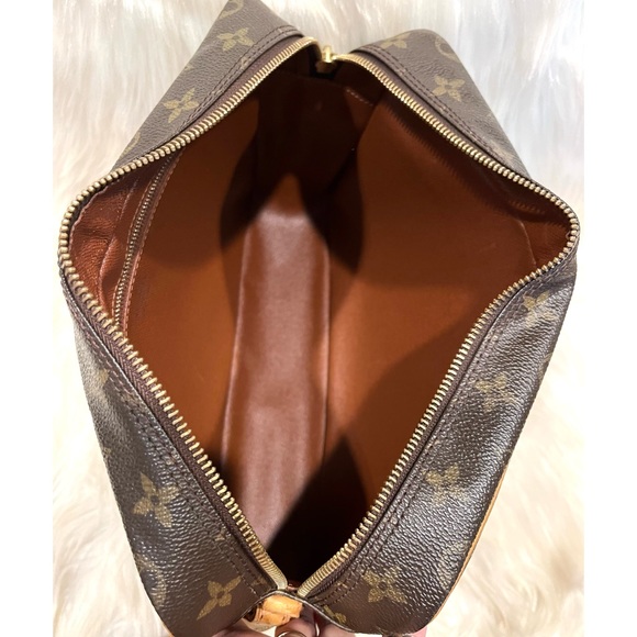 Authentic Louis Vuitton Monogram Trocadero 30 Shoulder Bag - Picture 11 of 15